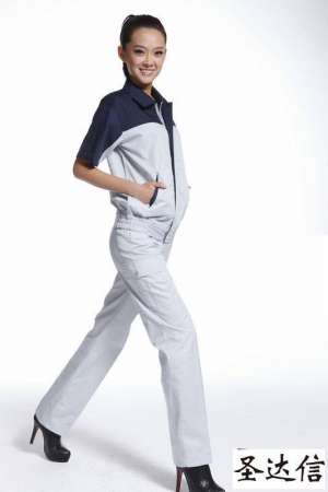 定做工作服和現貨工作服有什么區別？團體定做工作服有哪些好處？